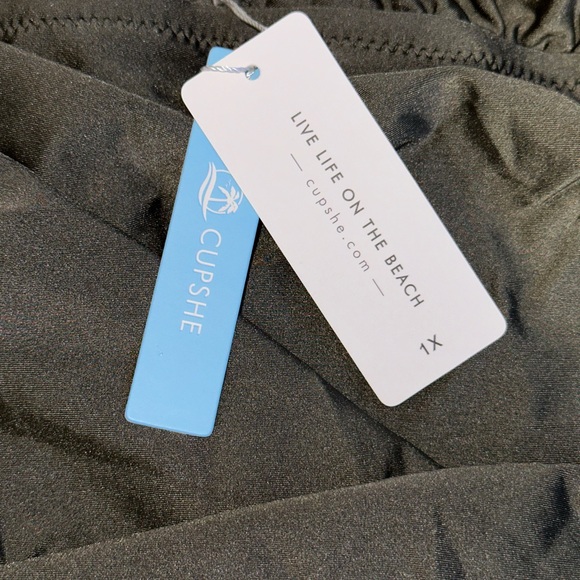 Cupshe plus size bathing suit - Picture 5 of 5